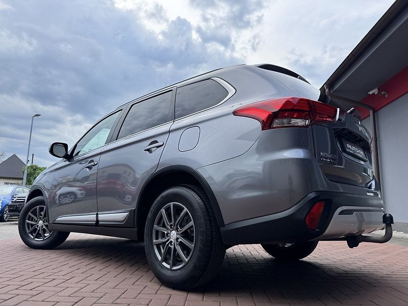 Mitsubishi Outlander (2019) 2.0i Mivec Navi Kamera - fotka 49 z 50