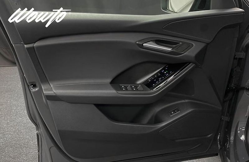 Audi Q6 e-tron Performance Proline 360 Kamera - fotka 7 z 23
