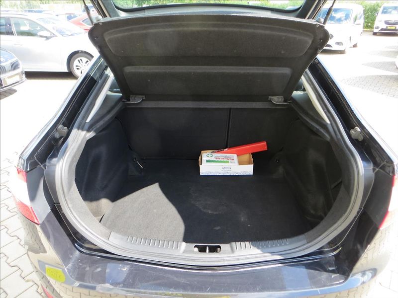 Ford Mondeo 1,8 TDCi 92kW Trend - fotka 7 z 19