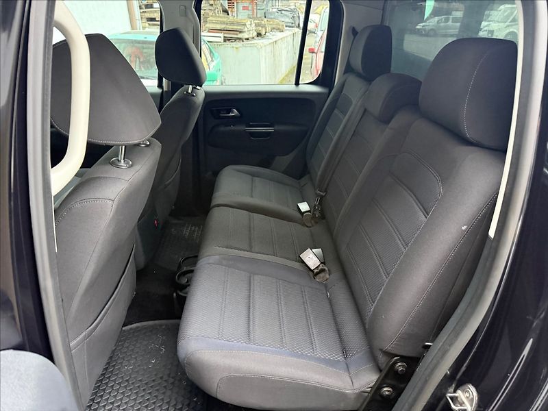 Volkswagen Amarok 3,0 V6 Hardtop,po servisu - fotka 21 z 38