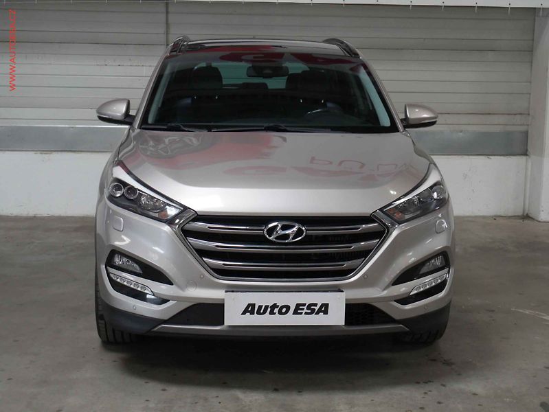 Hyundai Tucson (2016) 2.0, ČR, STK8/28 - fotka 2 z 22
