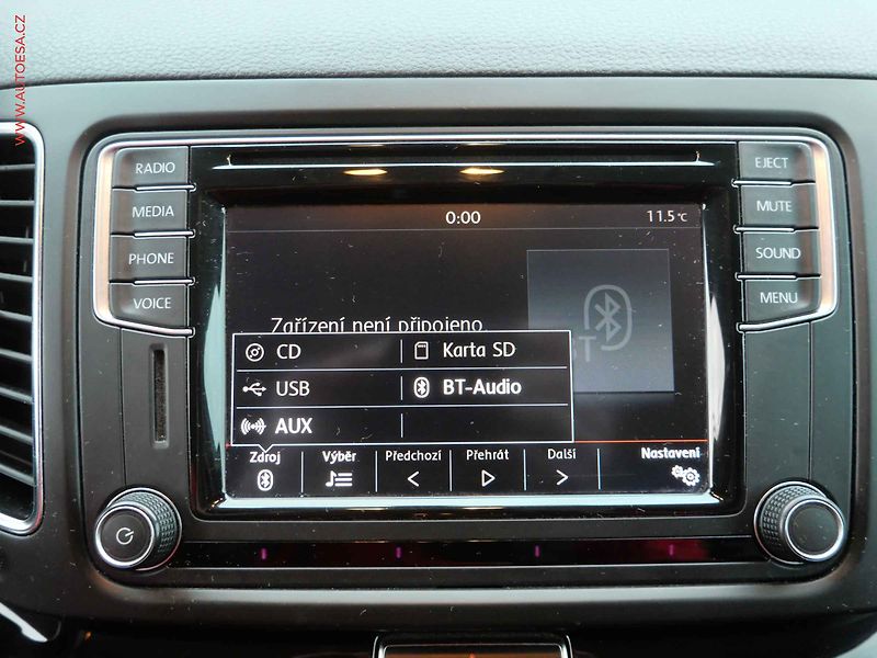 Volkswagen Sharan (2015) 2.0TDi, ČR, Highline, DSG - fotka 21 z 25