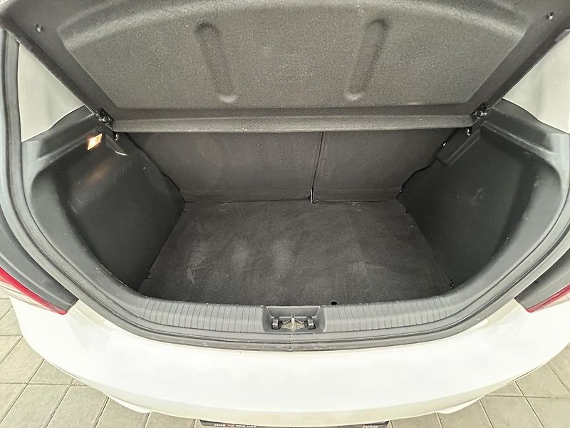 Hyundai i20 1.2 i Family - fotka 18 z 20