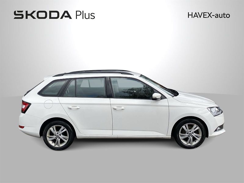 Škoda Fabia (2022) Combi 1.0 TSI Ambition Top - fotka 3 z 31