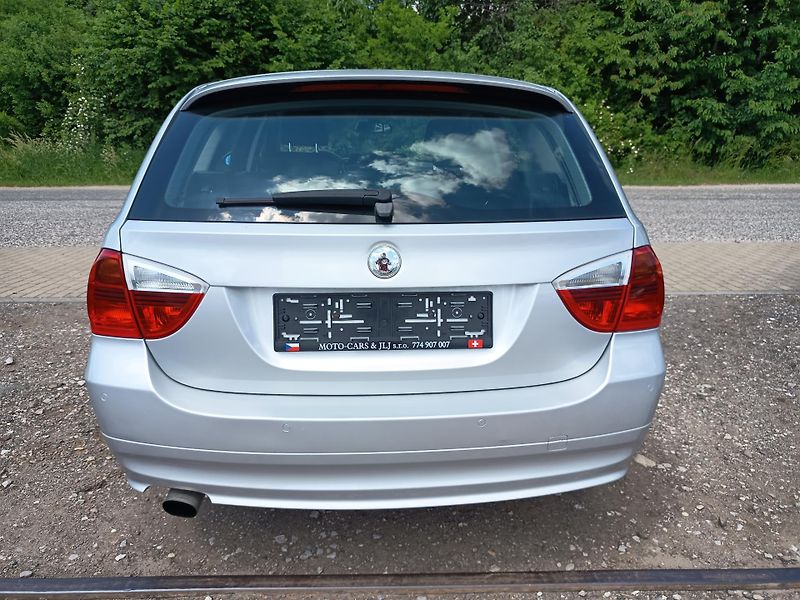 BMW Řada 7 (2006) 2.0 95kw - fotka 23 z 49
