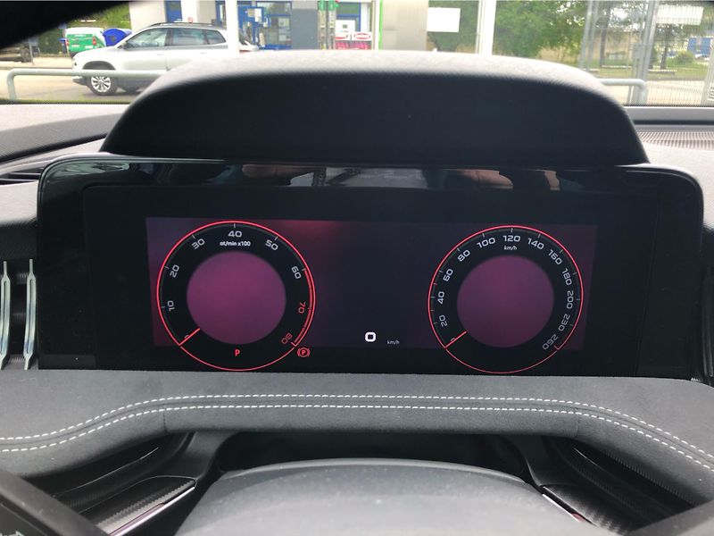 Škoda Superb 2.0 TSI  DSG 7° - fotka 19 z 30