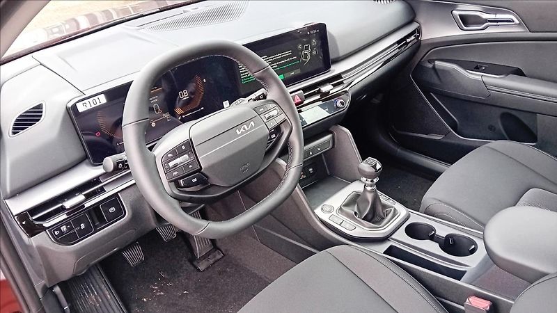 Kia Sportage 1,6 T-GDi EXCLUSIVE - fotka 8 z 12