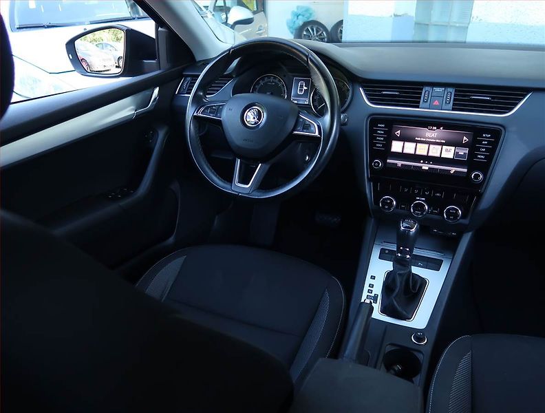 Škoda Octavia (2017) 1.6 TDI, Automat, Serv.kniha - fotka 7 z 18