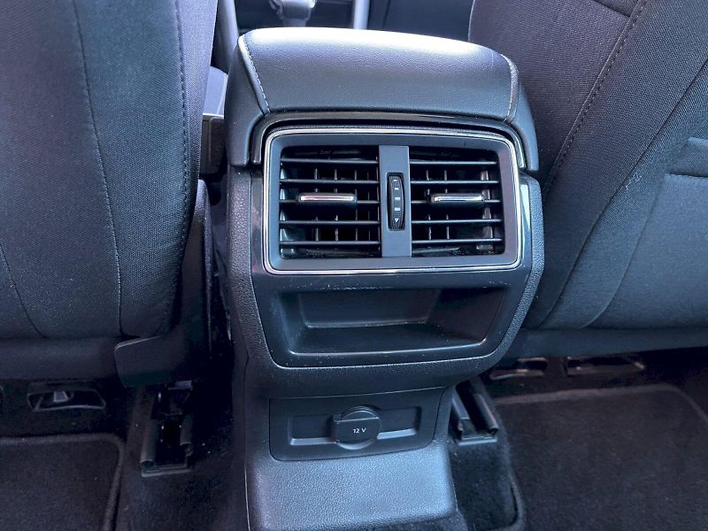 Škoda Karoq (2019) 1.5 TSI 110 kW DSG Style Plus - fotka 28 z 35