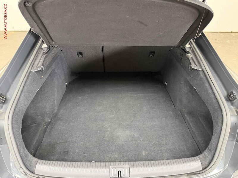 Volkswagen Arteon (2019) 2.0 TDI, ČR, DSG, LED, navi - fotka 7 z 16