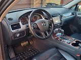 Volkswagen Touareg 4.2V8 TDi 250kW*1.MAJITEL* - náhled 11