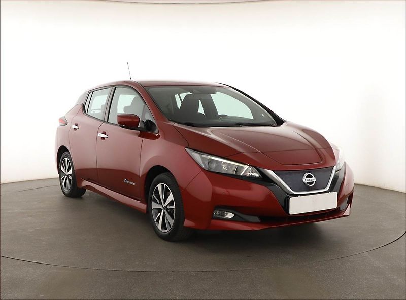 Nissan Leaf (2019) 40 kWh, SoH 88%, Automat - fotografie inzerátu