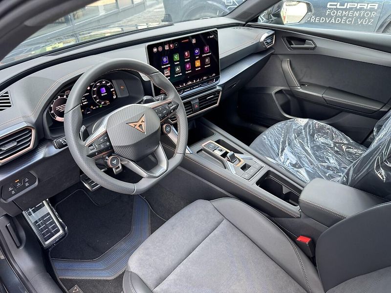 Cupra Leon 2.0TSI 150kW DSG 4WD - fotka 4 z 13