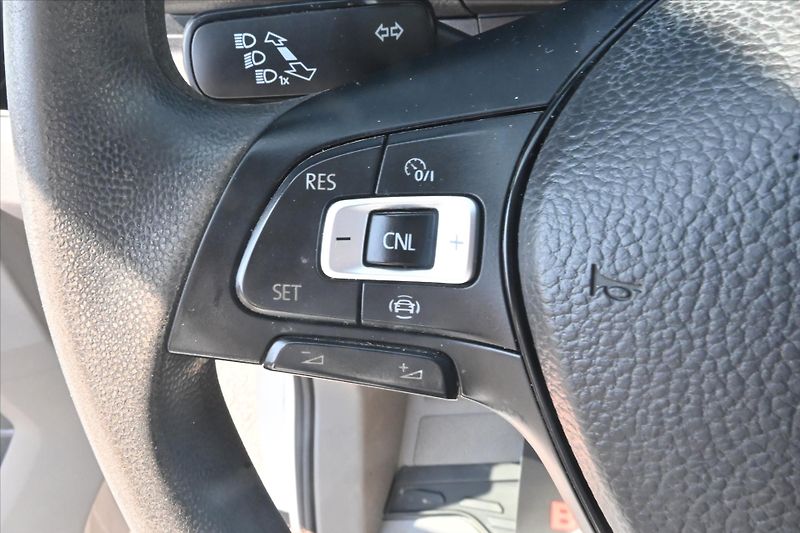 Volkswagen Crafter 2,0 TDI 103 kW L2H2 Navi Kamer - fotka 22 z 28