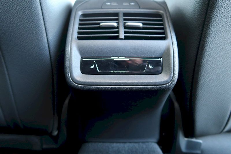 Škoda Superb (2025) Combi SportLine  2,0 TSi/ 150 - fotka 18 z 32