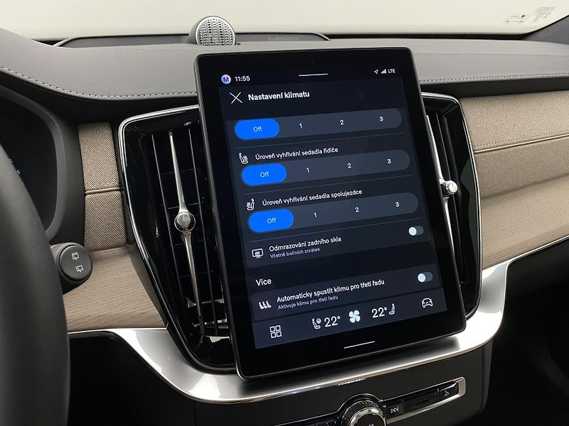 Volvo XC90 B5 AWD DARK ULTRA  REZERVACE - fotka 47 z 66