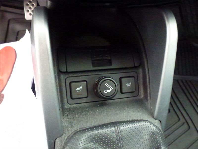 Opel Tigra 1,4 16V Roadster Cabrio - fotka 30 z 48