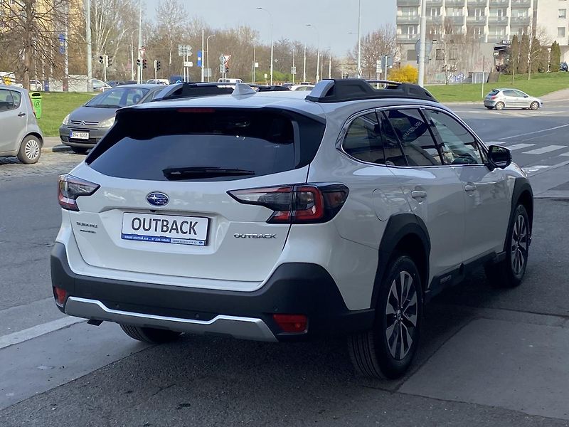 Subaru Outback (2025) 2.5i-Touring EyeSight -2025,5 - fotka 3 z 17