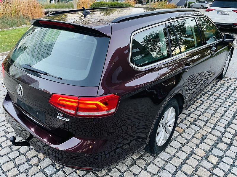 Volkswagen Passat 1.4TSI AUT TAŽNÉ SERVISKA LED - fotka 12 z 49