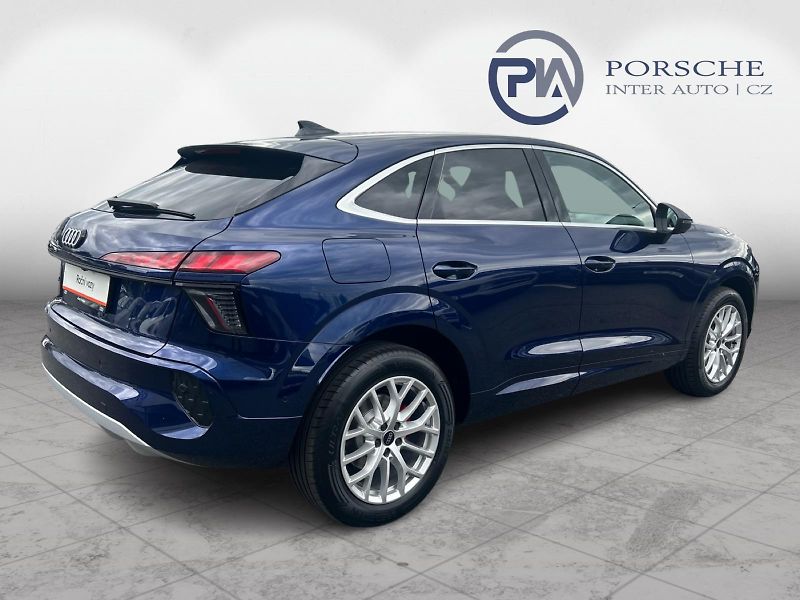 Audi Q3 1.5TFSI 110kW - fotka 2 z 30