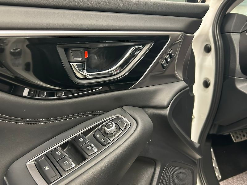 Subaru Outback (2023) 2.5 TOURING 2023 | Záruka - fotka 18 z 53