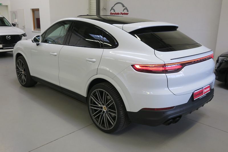 Porsche Cayenne (2019) Coupe 3.0 V6 Tiptronic Vzduch - fotka 2 z 45