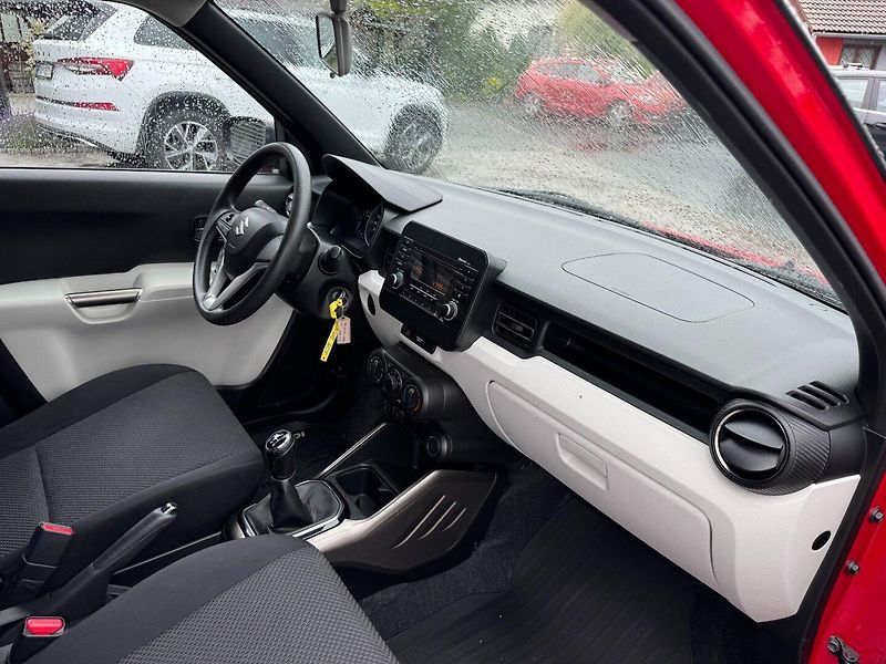 Suzuki Ignis (2017) 1.2i 66kW - fotka 27 z 31
