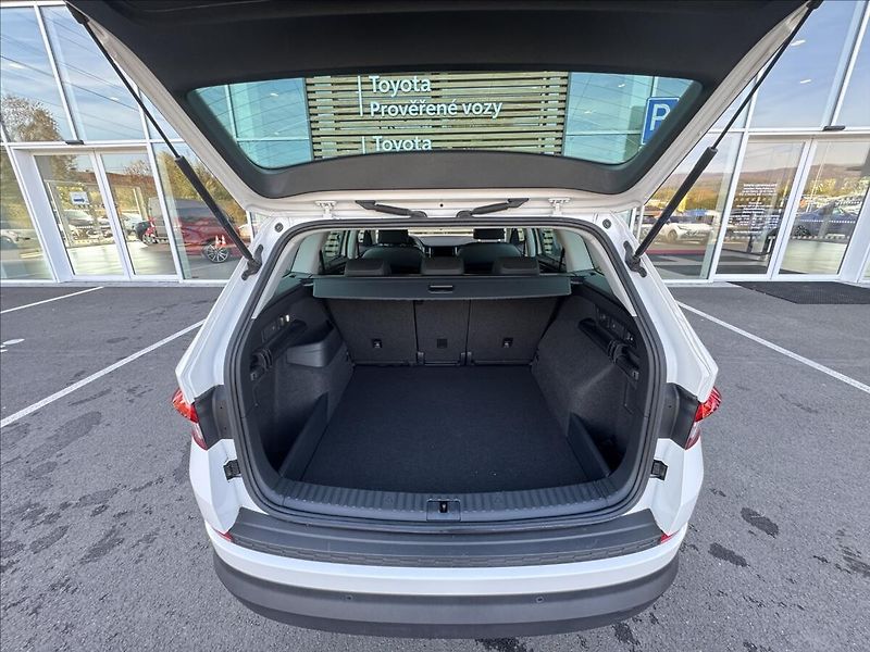 Škoda Kodiaq 2,0 DSG STYLE PLUS AWD - fotka 13 z 19