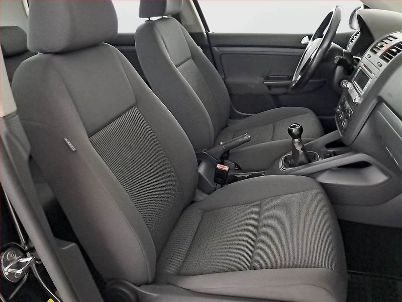 Volkswagen Golf (2008) 1.4 16V, po STK, rezervace - fotka 9 z 15
