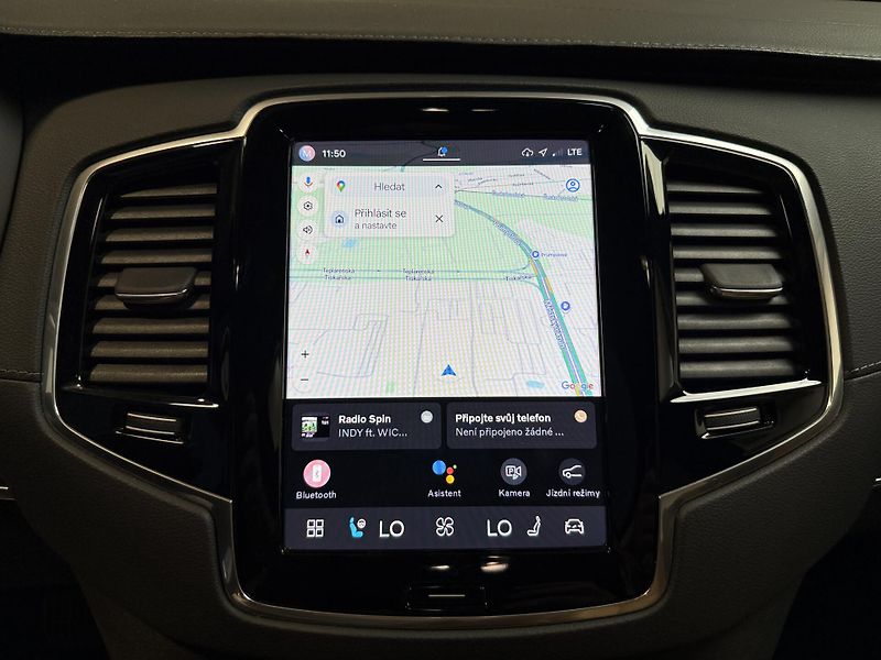 Volvo XC90 B5 AWD diesel Plus Bright Auto - fotka 8 z 22