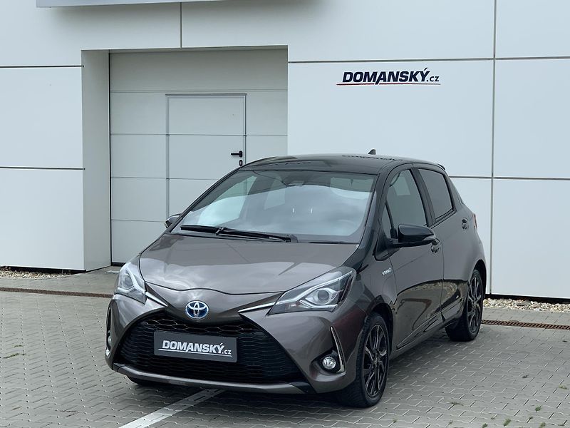 Toyota Yaris SELECTION 1.5 HYBRID 74kW - fotka 7 z 25