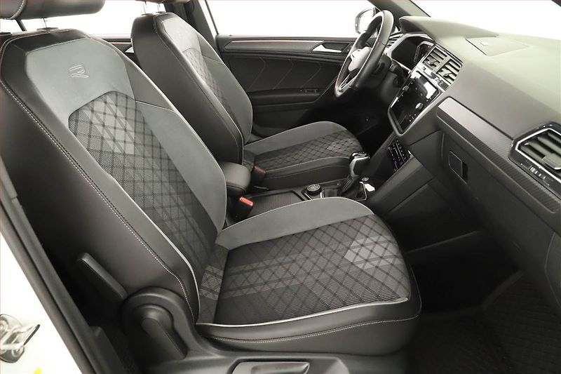 Volkswagen Tiguan Allspace (2022) 2.0 TDI - fotka 7 z 28