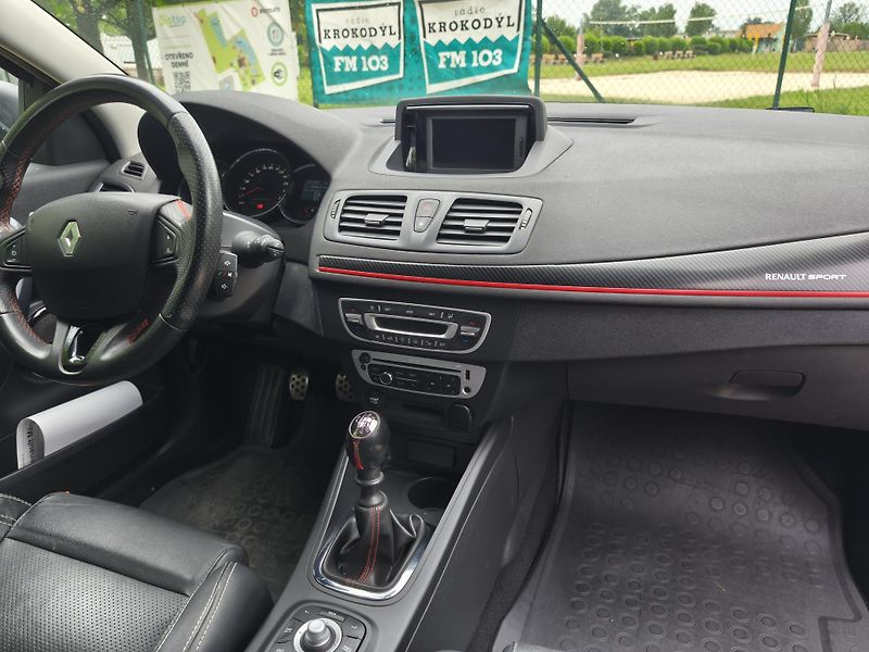 Renault Mégane 2.0 Tce 220 GT - fotka 23 z 28