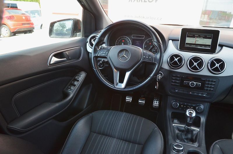 Mercedes-Benz Třídy B (2013) B 200 CDi 100kW / Bi-XENON /ČR - fotka 18 z 31