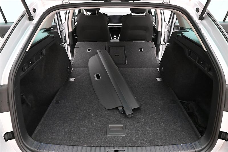 Škoda Octavia 2,0 TDI 110 kW DSG Clever Záru - fotka 11 z 30