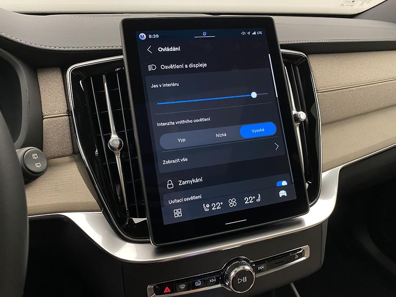 Volvo XC90 (2026) T8 AWD Plug-in BRIGHT PLUS 7m - fotka 51 z 71