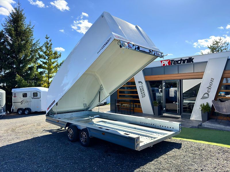 Brian James (2026) Race Shuttle, 470x190x160 cm   - fotka 15 z 30