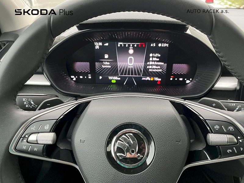 Škoda Fabia (2024) 1.0 TSI 85kW Top Selection DSG - fotka 5 z 26