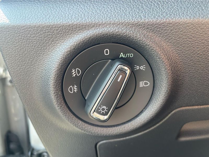 Škoda Scala 1.5 TSi DSG 7st. Monte Carlo - fotka 15 z 28