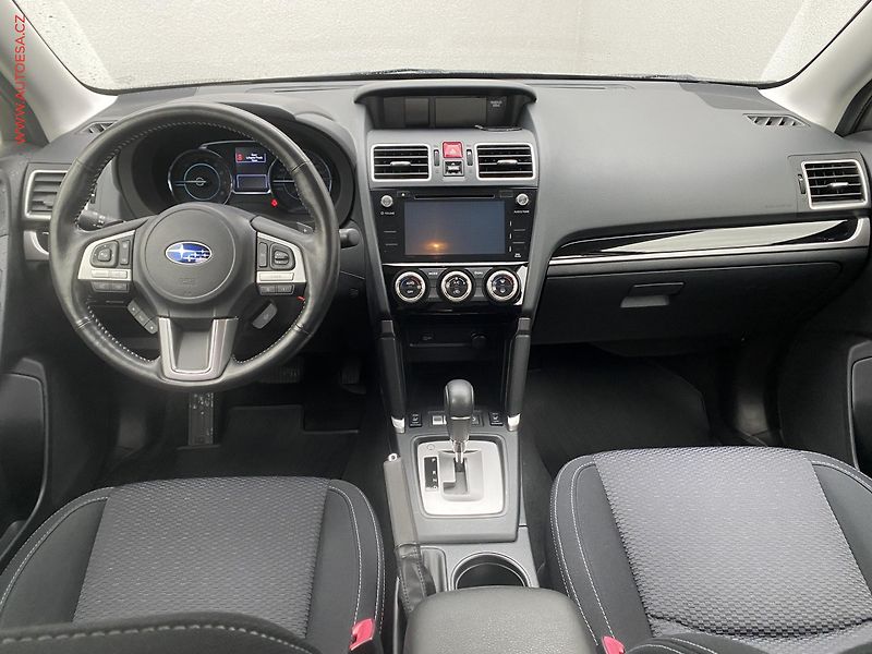 Subaru Forester (2017) 2.0 i AWD, AT, kamera, TZ - fotka 8 z 18