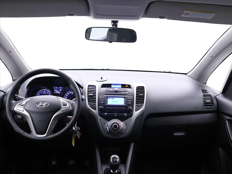 Hyundai ix20 1,4 i 66kW CZ Klima Serv.Kniha - fotka 19 z 26
