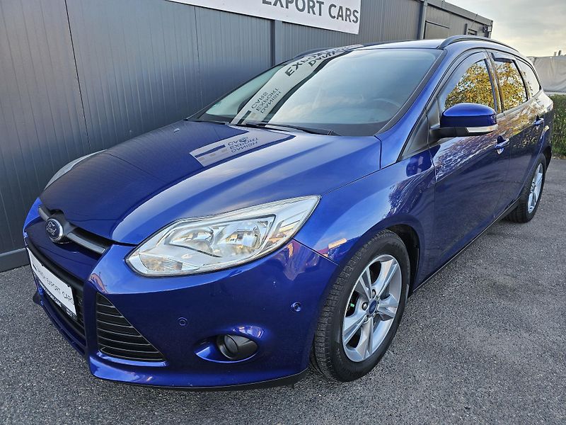 Ford Focus 1.0 92kW,VÝHŘEV,2xKOLA,SERVIS - fotka 3 z 64