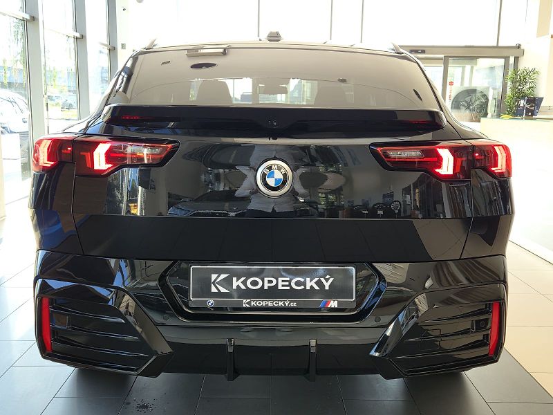 BMW X2 xDrive 20d - fotka 4 z 22