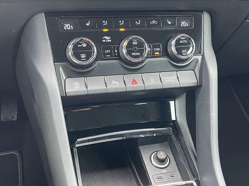 Škoda Karoq (2021) 1.5 TSI 110 kW Style Plus - fotka 14 z 34