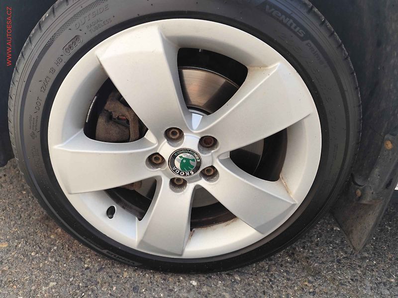 Škoda Roomster (2008) 1.9TDi, ČR, AC, výhřev sed - fotka 19 z 20