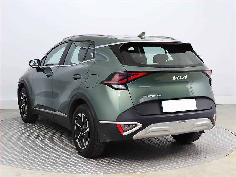 Kia Sportage (2022) 1.6 T-GDI - fotka 4 z 17