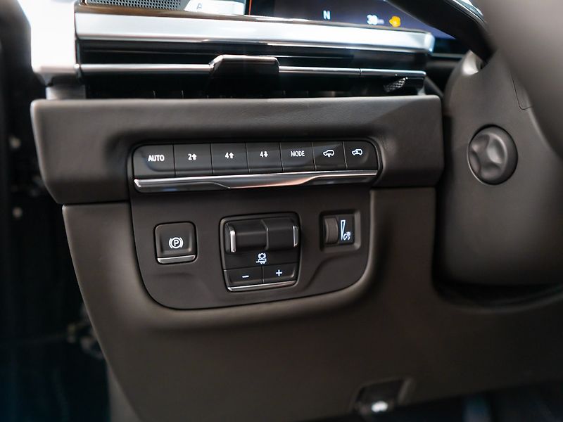 Cadillac Escalade (2026) 6.2 ESV Sport Platinum 2026 - fotka 20 z 46