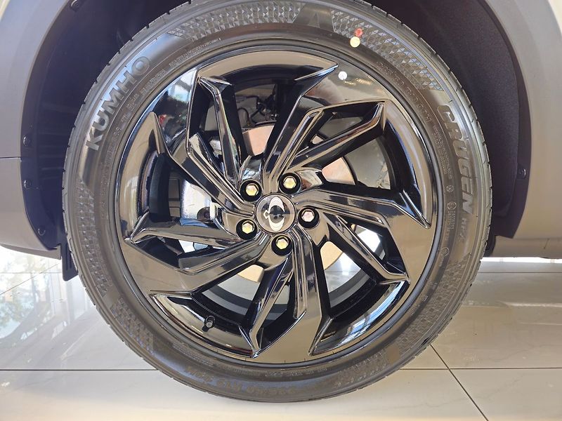 KGM Korando PREMIUM 1.5 GDI-T 72710 - fotka 14 z 14