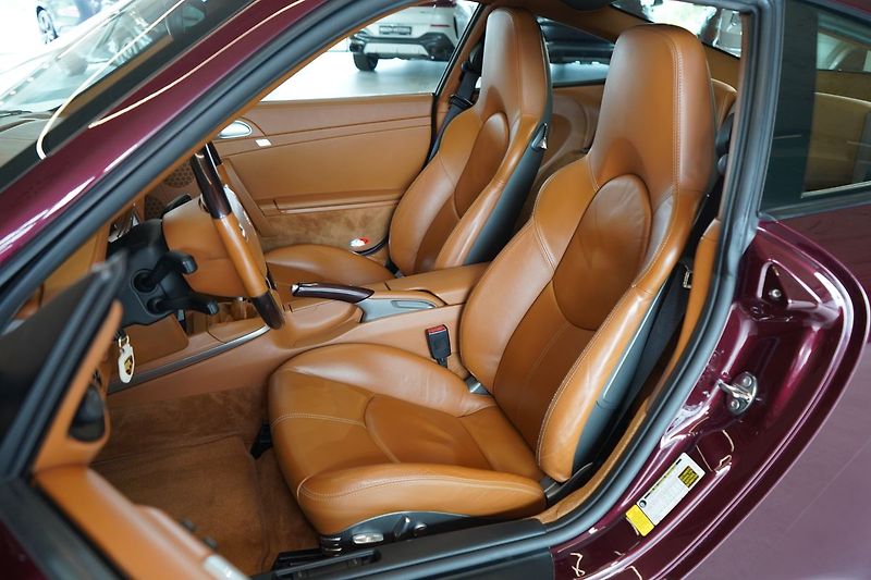 Porsche 911 Carrera S, Manuál, Bose, Navi - fotka 23 z 40