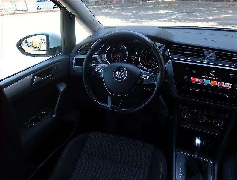 Volkswagen Touran (2018) Comfortline 1.4 TSI, Automat - fotka 7 z 22